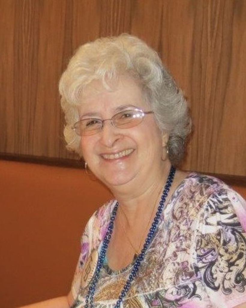 Gloria Lewis Profile Photo