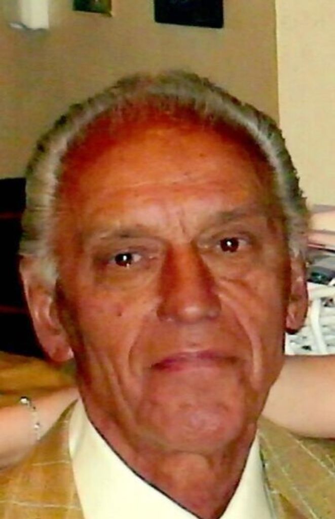 Thomas Nichilo Profile Photo