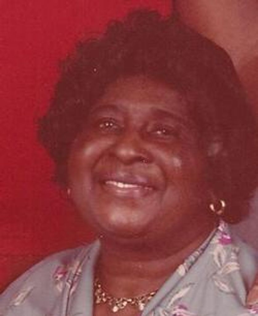 Laura Bell Nabinett Profile Photo