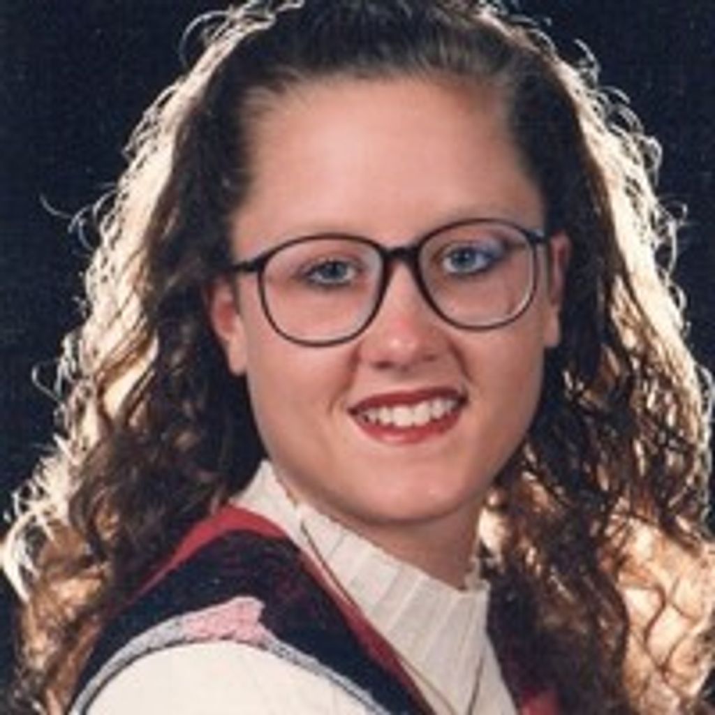 Julie Marie Lewis