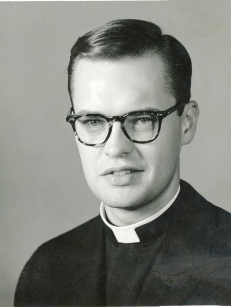 Fr. R. Michael Darrow Profile Photo