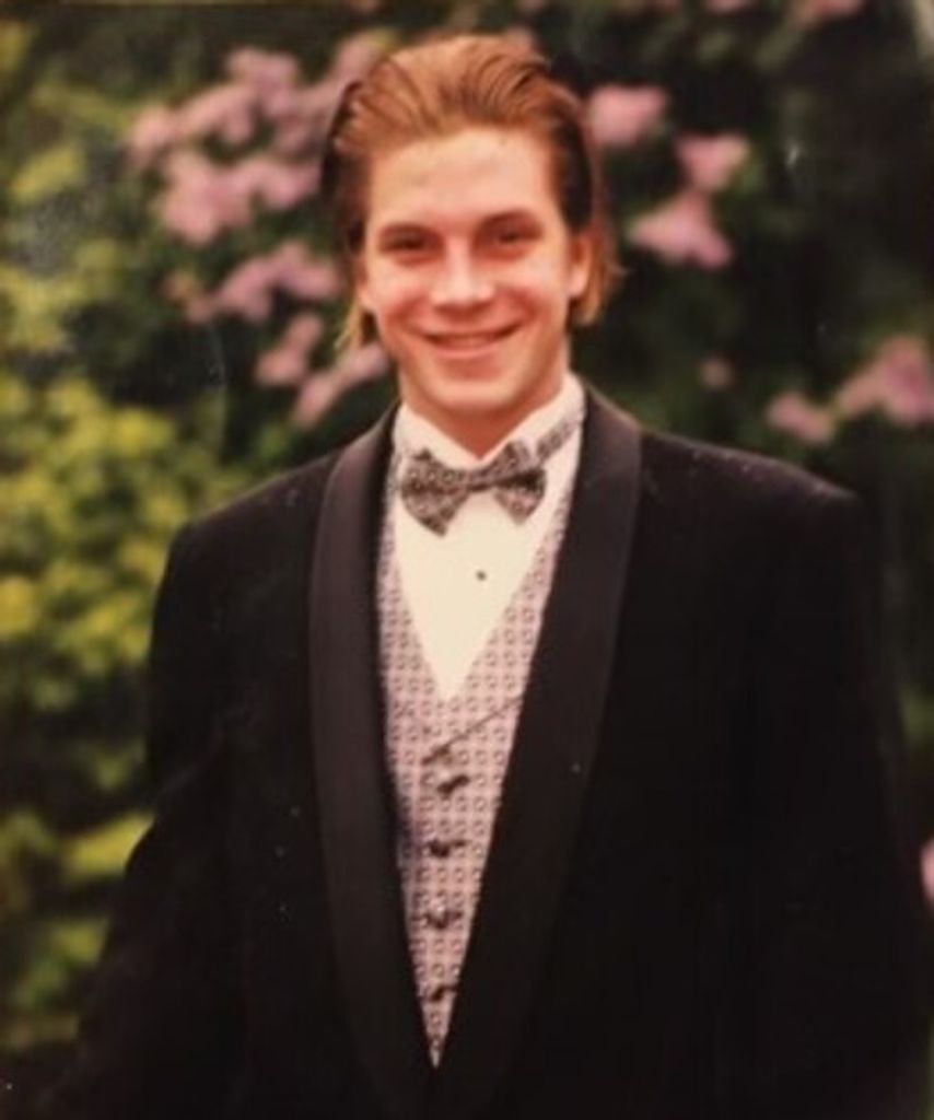 Christopher Edward Lindstrom