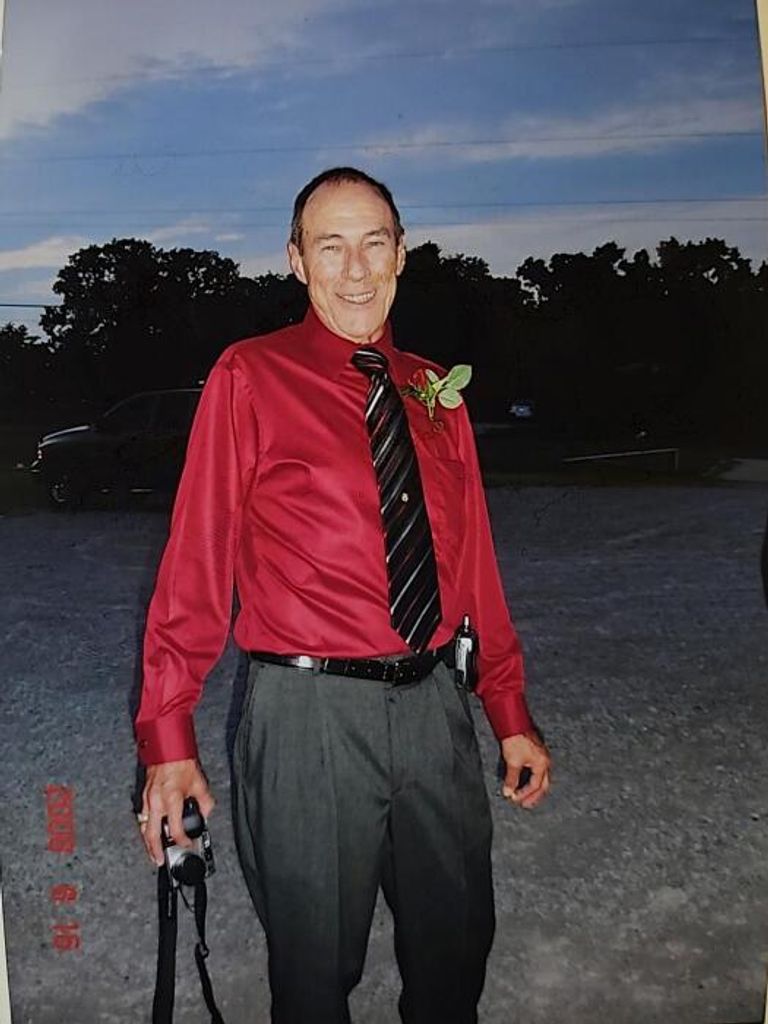 Russell Eugene Saar Profile Photo