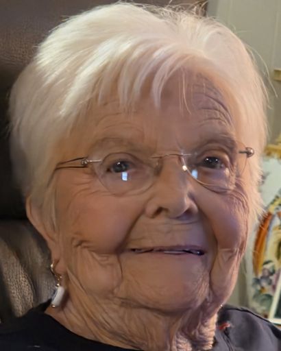 Betty Salyer Matheny's obituary image