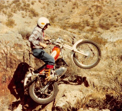 Dale Eugene Bobb photo gallery thumbnail 11 of 55