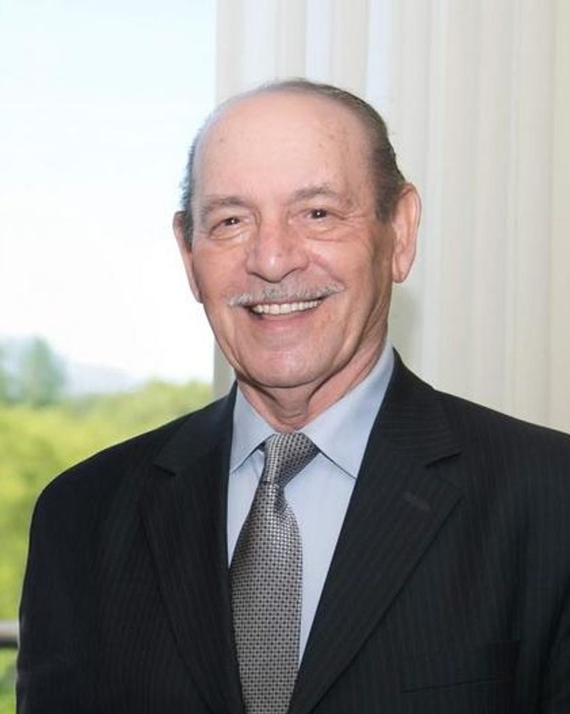 Pauls G. Qarana Profile Photo