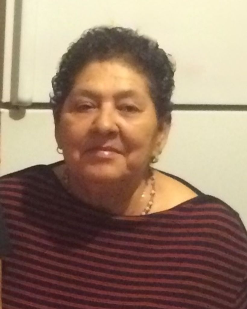 Amparo Valdez Profile Photo