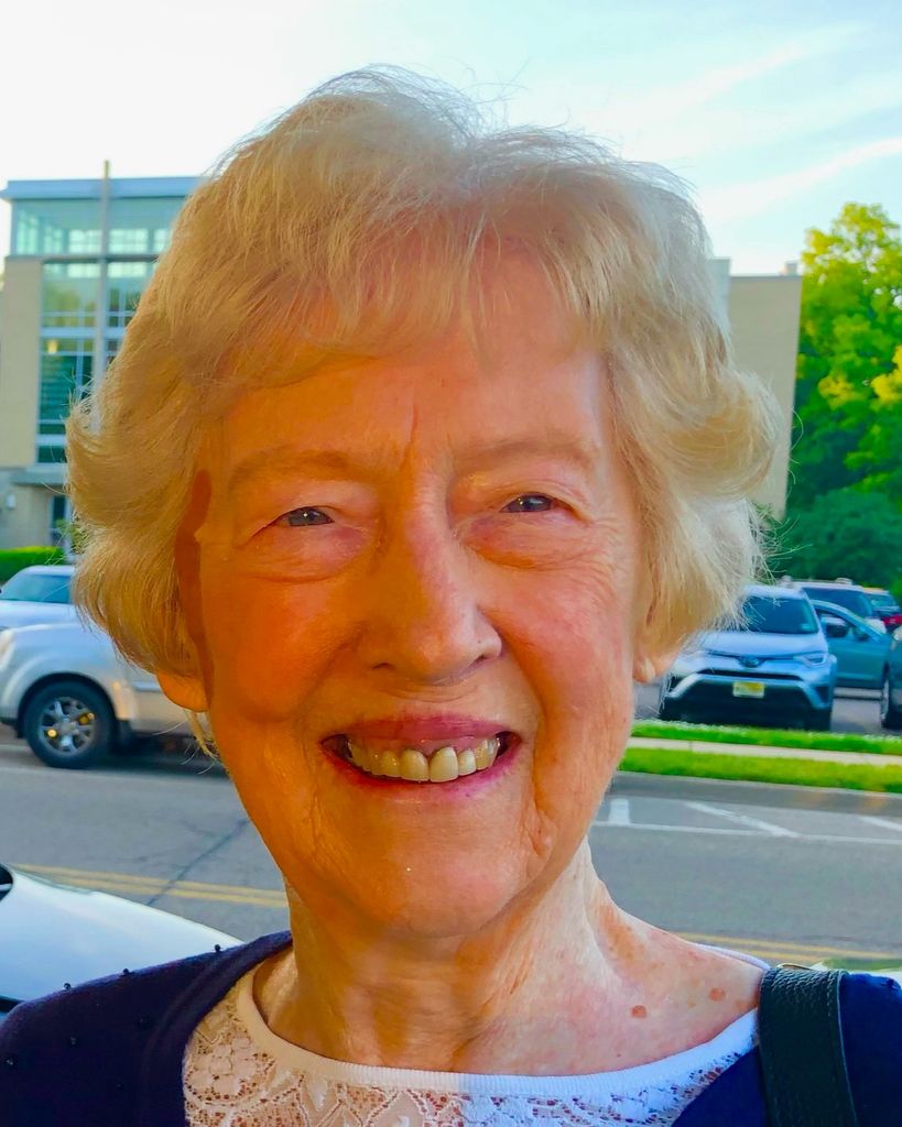 Gail Vallieres