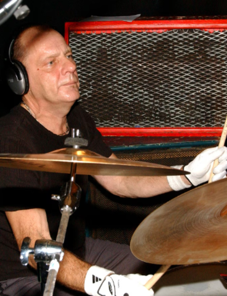 Dennis "Machine Gun" Thompson Profile Photo