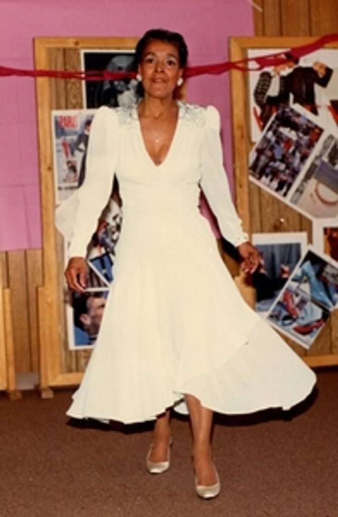 Betty Louise (Taylor)  Williams