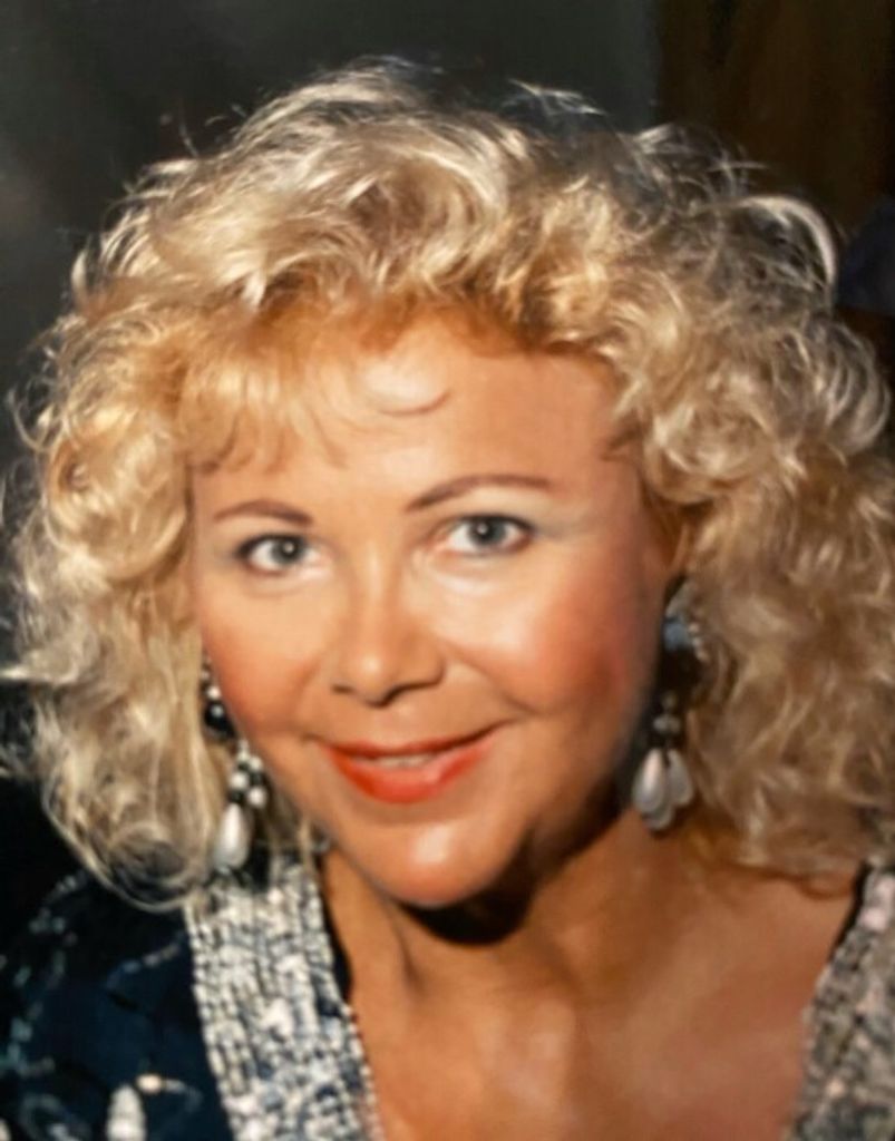 Sherry (Ciechomski)  Sawchuk Profile Photo