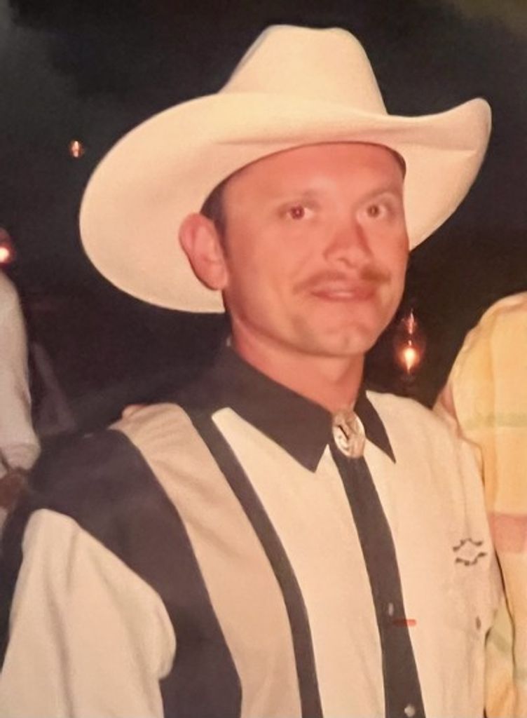 Derek Franklin Walls Profile Photo