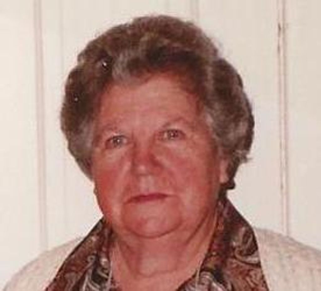 Vivian M Hubner