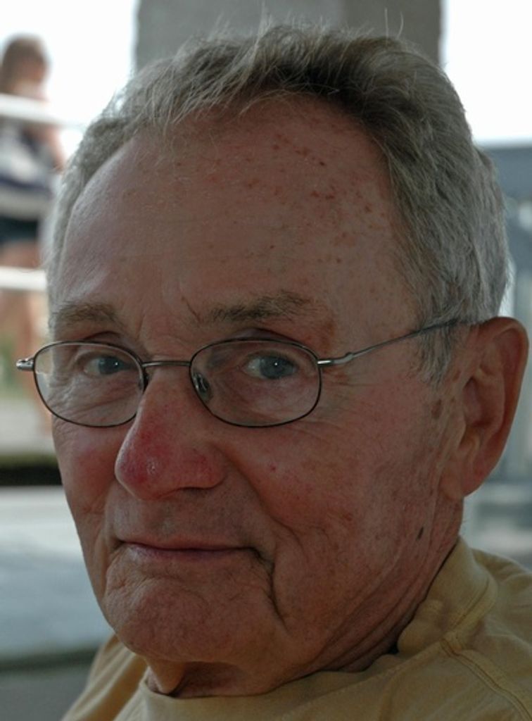 William C. Holz Profile Photo
