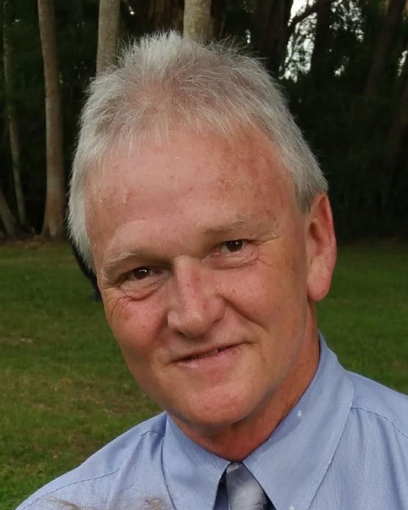 Michael "Mike" Ray Bowyer