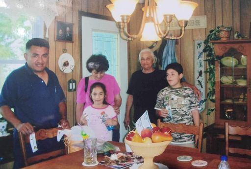 Carmen Gloria (Ruiz)  Feliciano photo gallery thumbnail 28 of 131