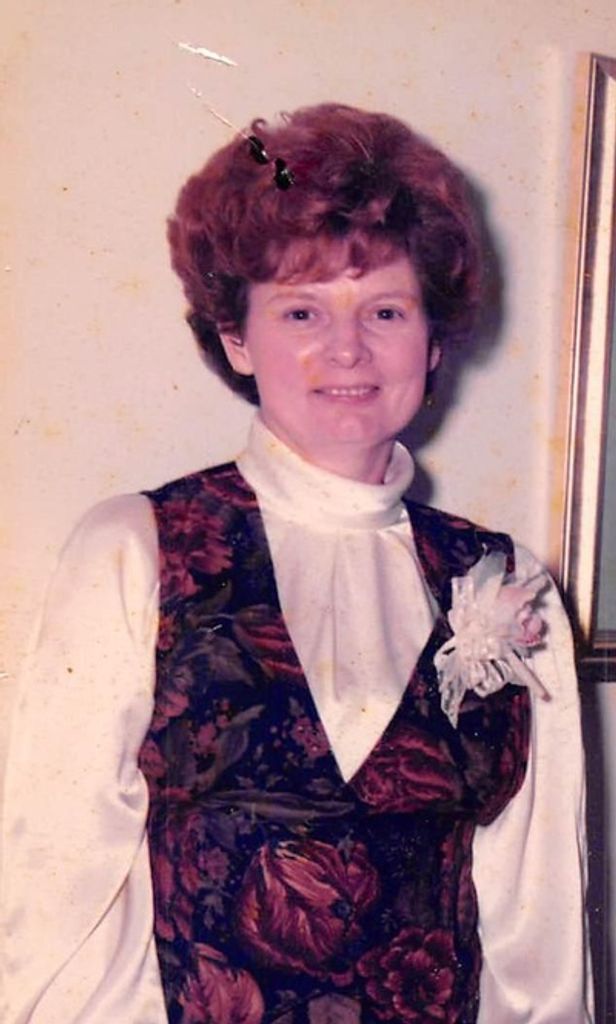 Linda Bee Manning Profile Photo