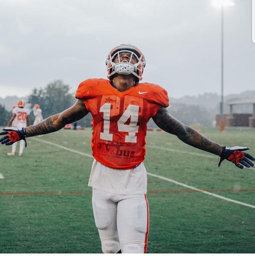 Diondre "Dre" Overton photo gallery thumbnail 31 of 97