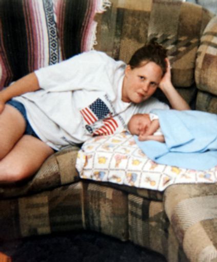 Sarah Leanne Shelton photo gallery thumbnail 16 of 29