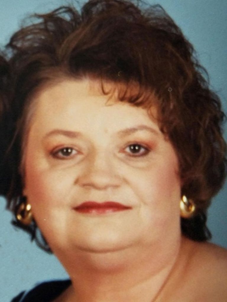 Linda Houser Profile Photo