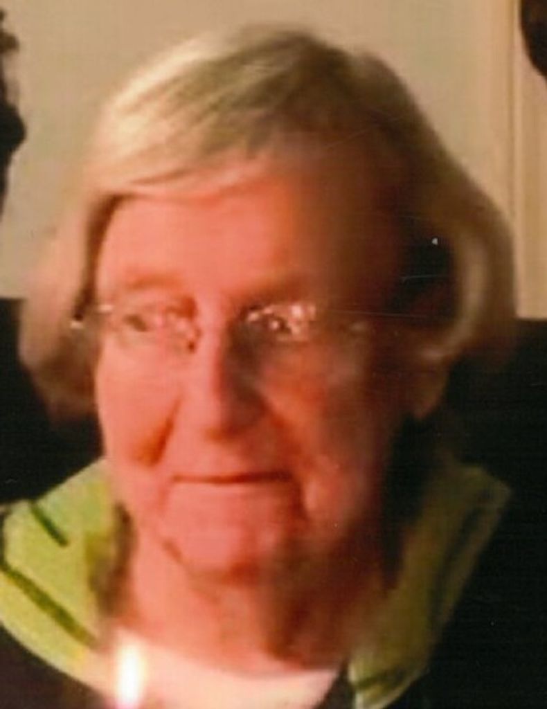 Maureen (Reynolds)  Desmond