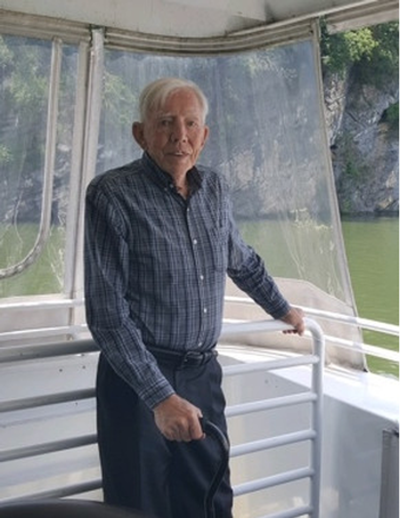 Paul Daniel Robbins Profile Photo