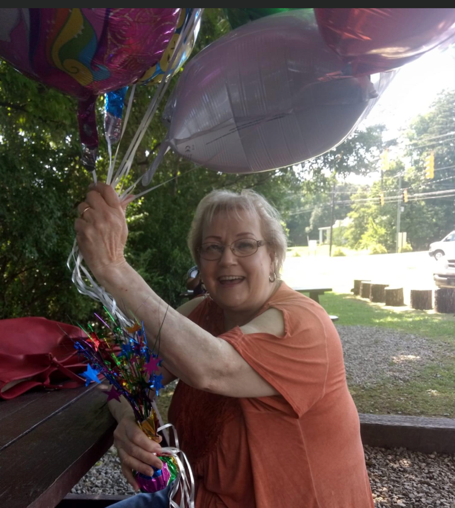 Gloria  "Gayle" Carver