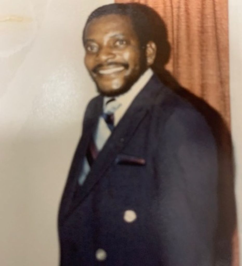Lloyd Gee Profile Photo