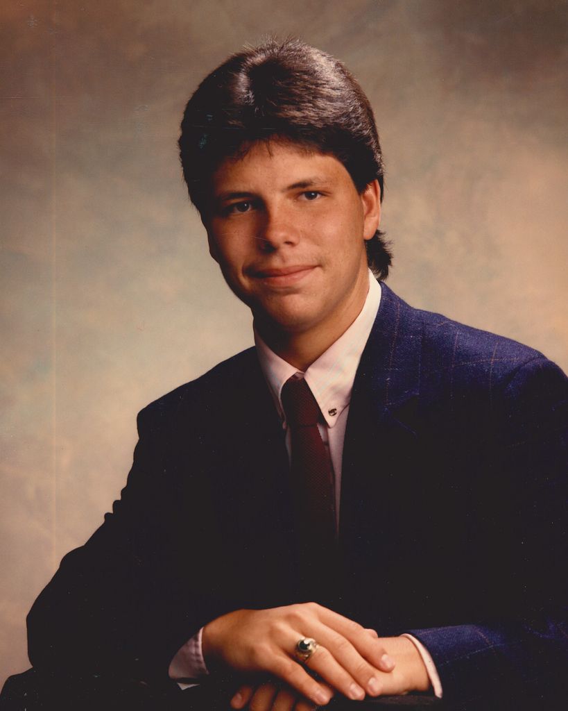 Darren Burton Ellis Profile Photo