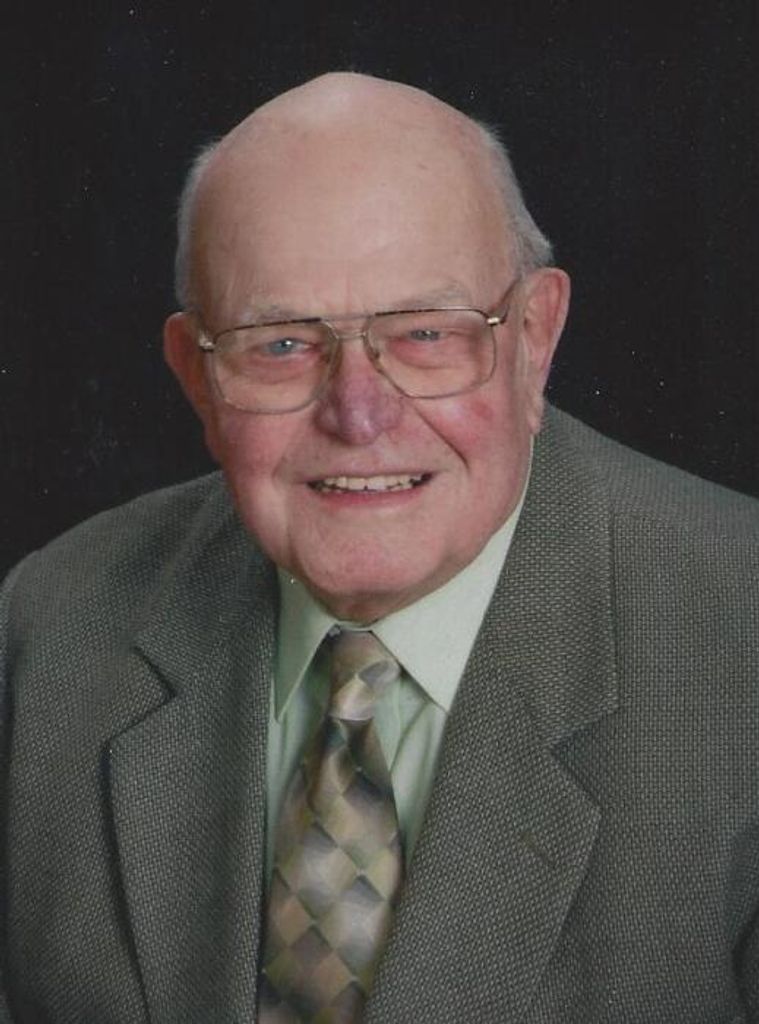 Laurell J. Knoeck