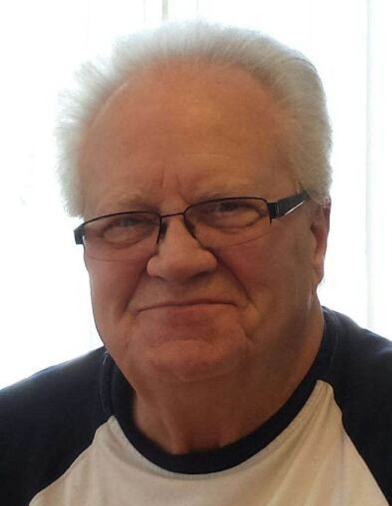 Billy Hinrichs Profile Photo