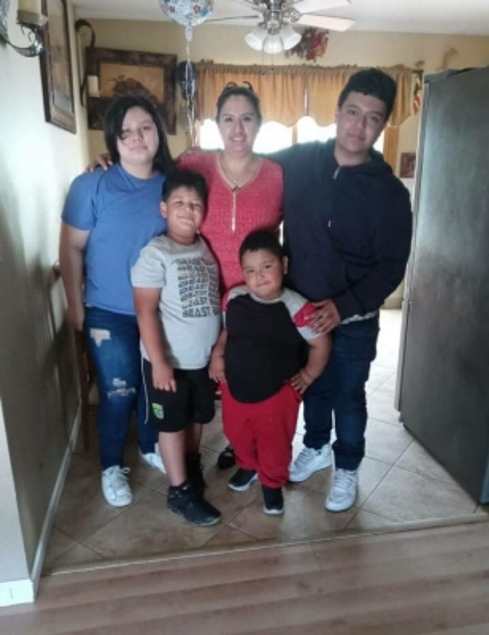 Hugo Perez Mares photo gallery image 1 of 2