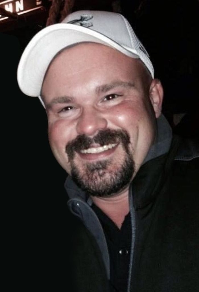 Daniel Christopher Lightfoot Profile Photo