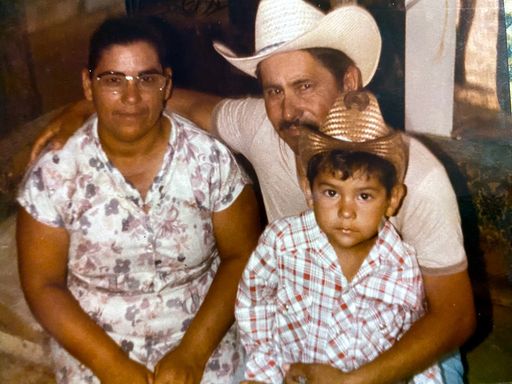 Tomasa Ramirez Torres photo gallery thumbnail 13 of 138