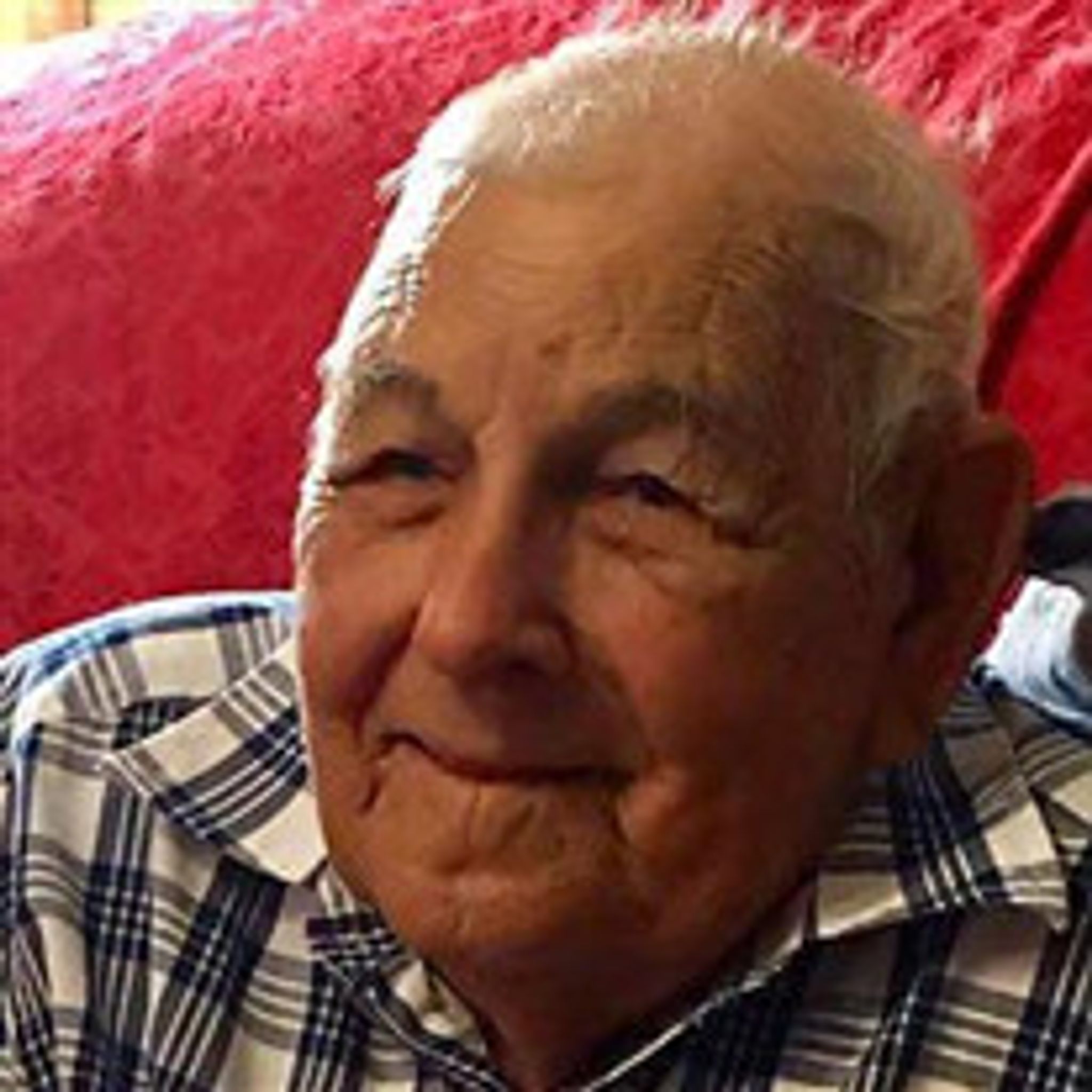 Garland "Paw Paw" Underdown photo gallery image 1 of 3