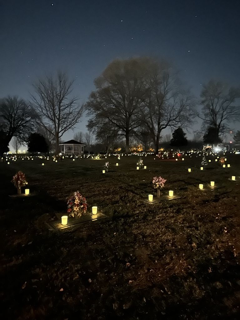 Tree of Memories / Annual Candlelight Service