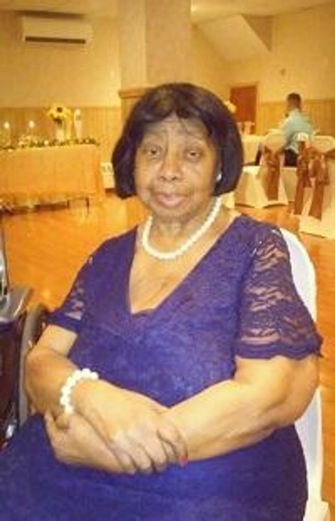 Lorraine Clark Profile Photo