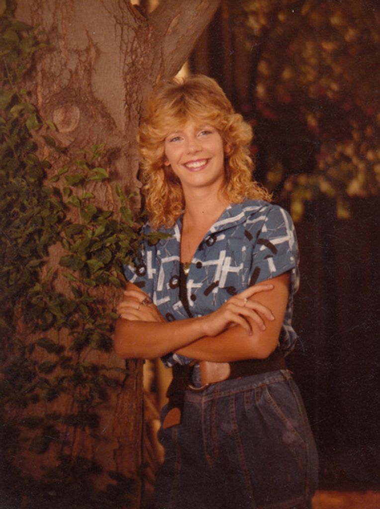 Suzanne Kuhlman Flint Profile Photo