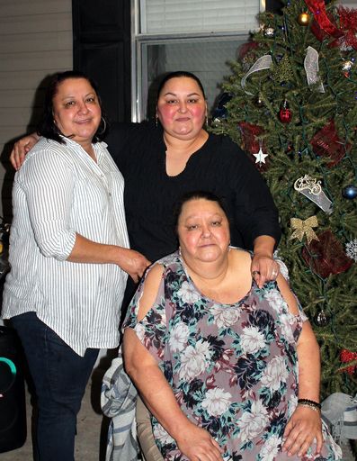 Maria Guadalupe Salinas photo gallery thumbnail 31 of 200