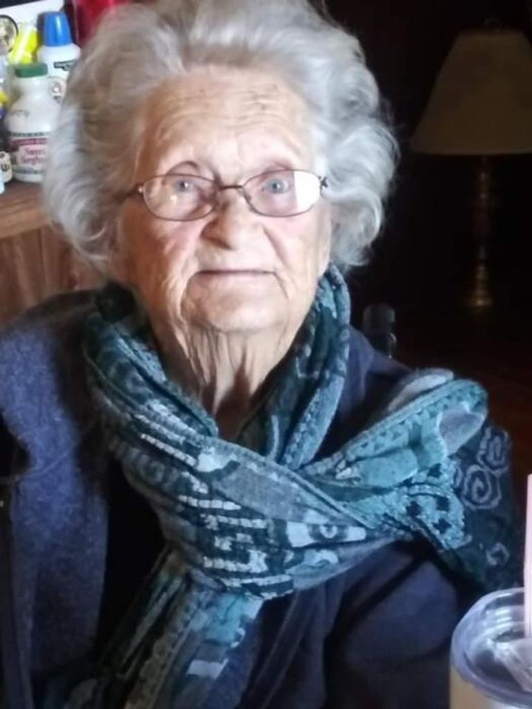 Louise Spradlin Profile Photo
