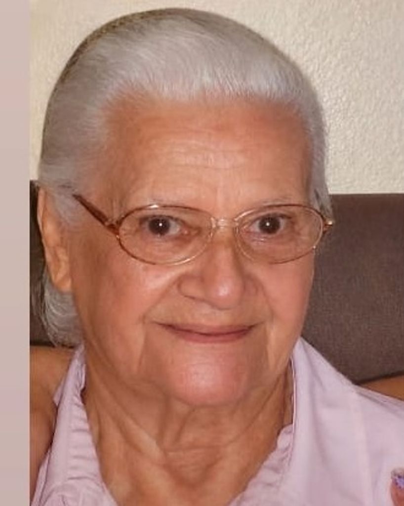 Lydia "Lilí" Guzmán Rivera Profile Photo