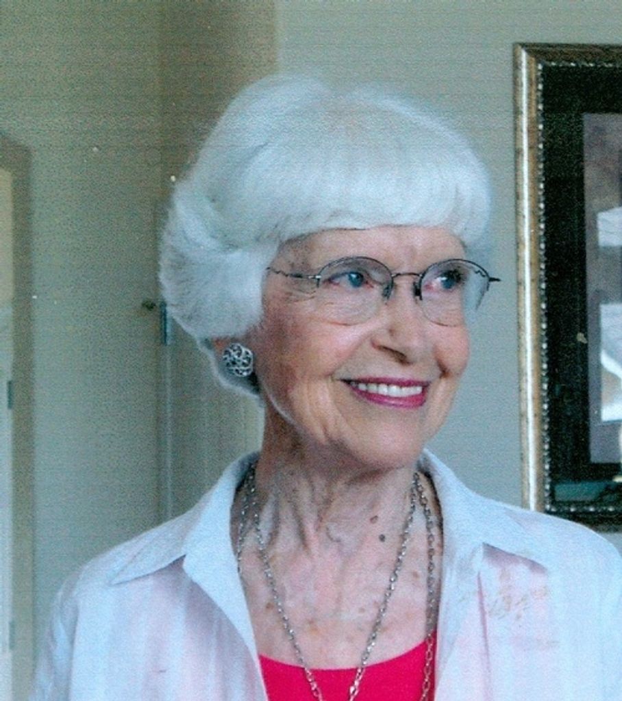 Carolyn Lola Heck Angle Profile Photo