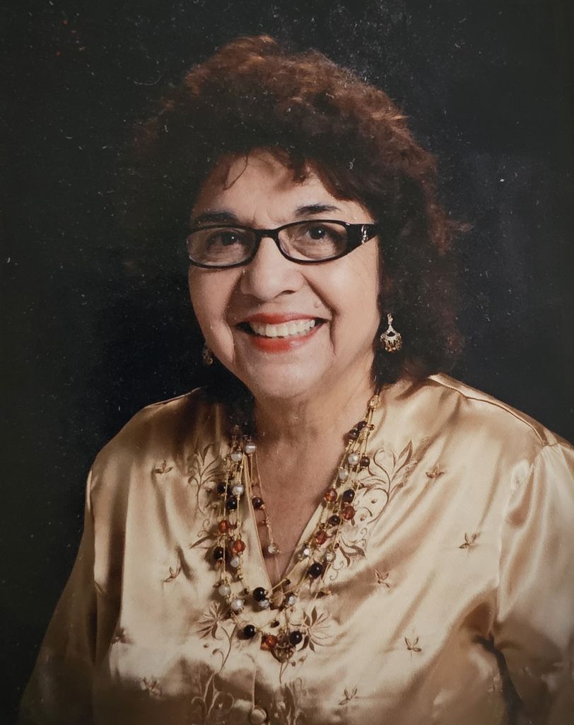 Maria Flores Profile Photo