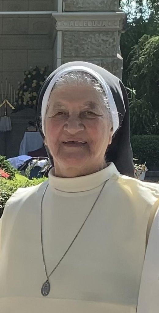 Sr. Pia (Mariam Zia Hanoush)