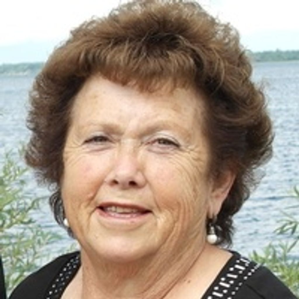 Dorothy M Karas