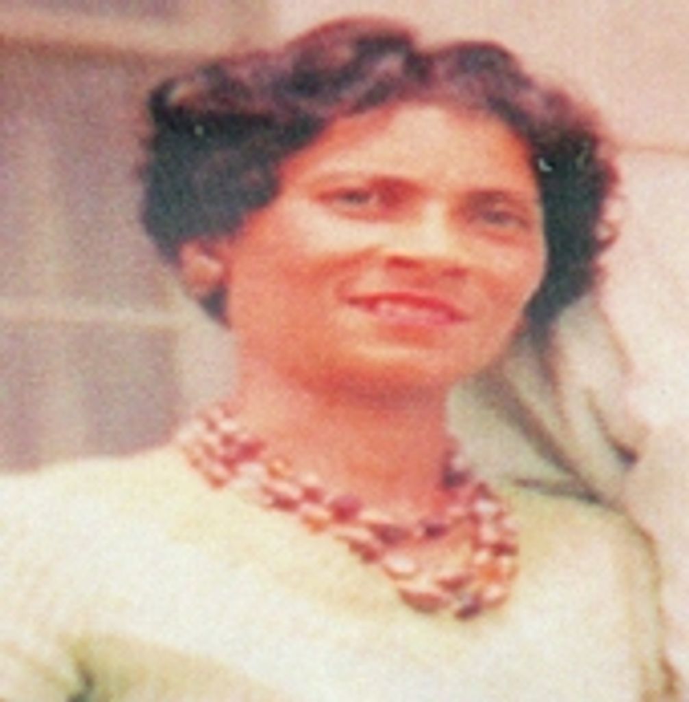 Mrs.  Tossie  Mae Reynolds