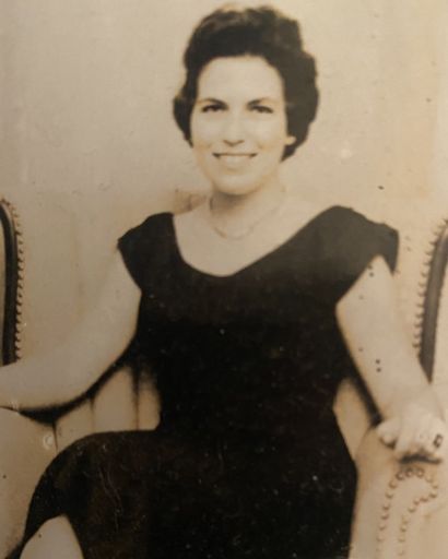 Frances Mobley Beach's obituary image