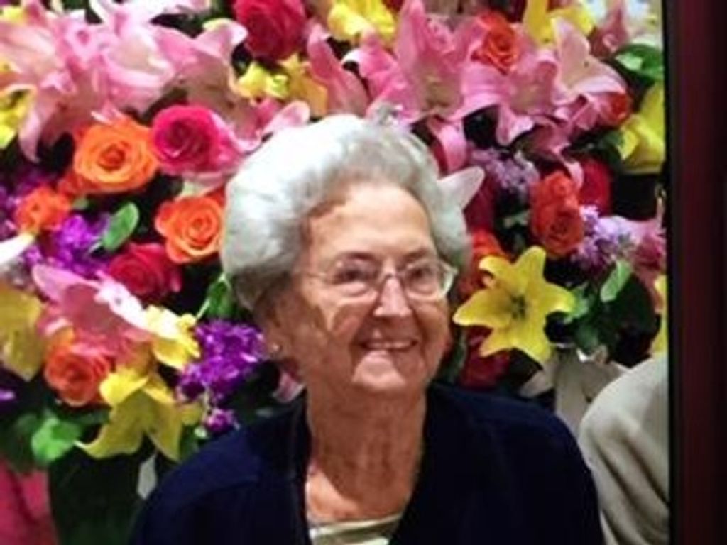 Helen Antal Profile Photo