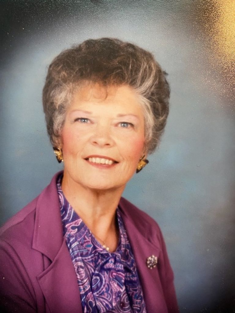 Elizabeth Erdmann Profile Photo