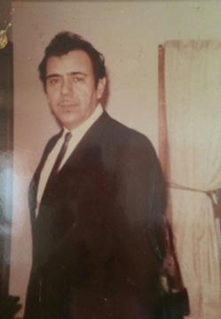 Ray Chavira